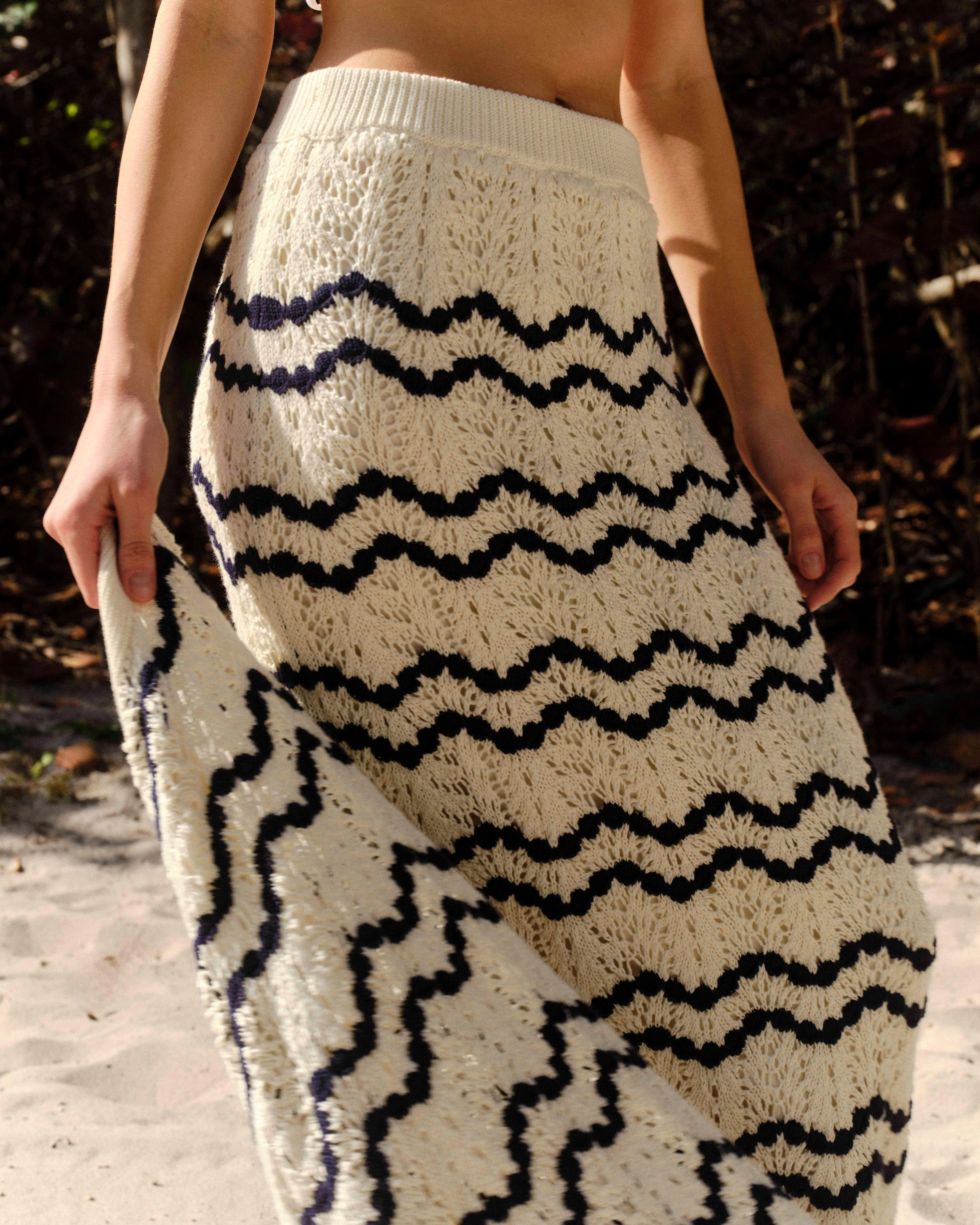 SU26 Caroline Skirt-Beach Wave Stripe-Natural - Image 6
