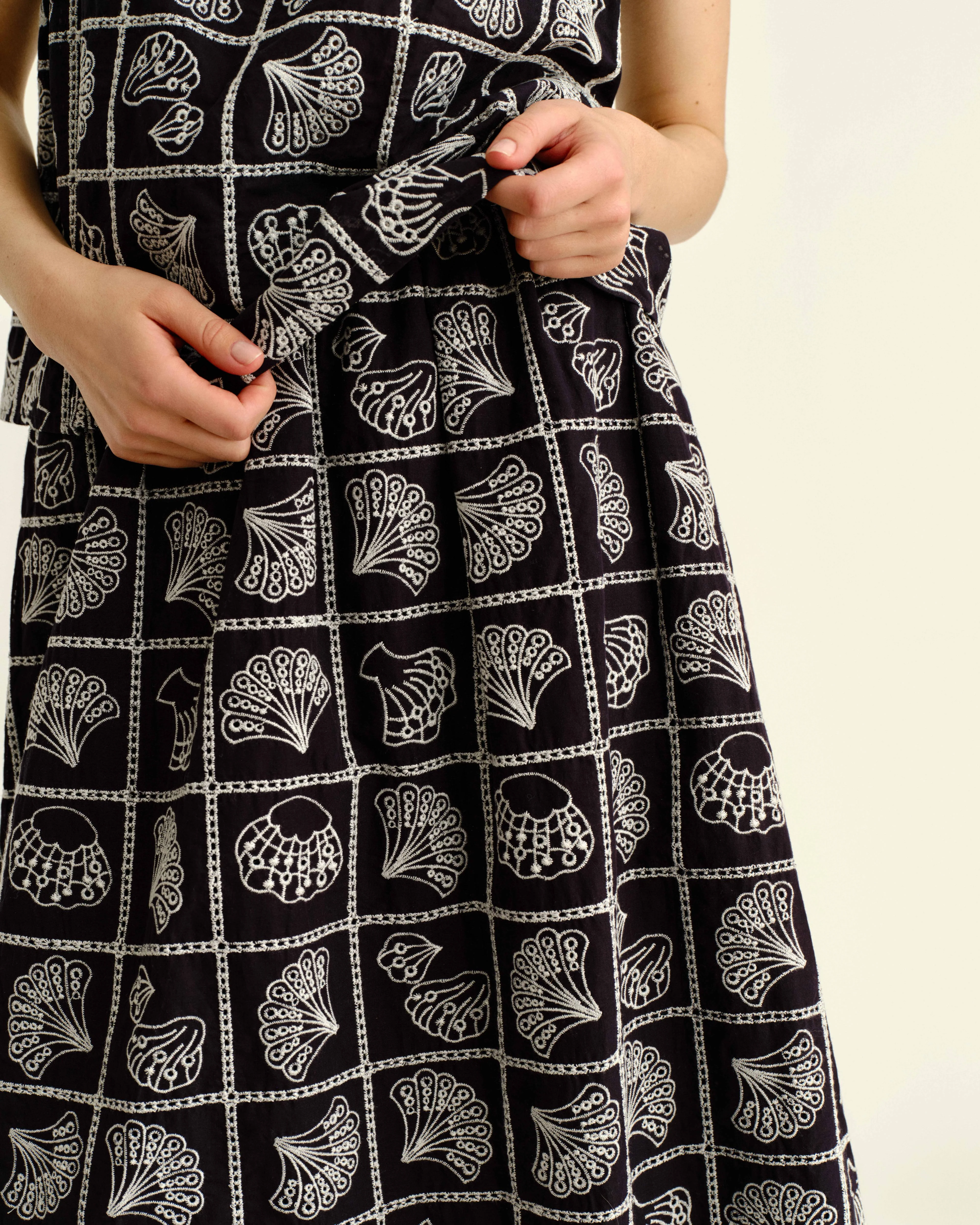 SU26 Celine Midi Skirt-Midnight Blue - Image 3
